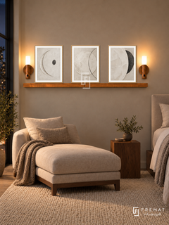 FREMAT Moon Clay shelf set with three 30 x 40 cm wooden texture frames, 2 cm white borders, honey wood shelf and two warm sensor lamps. Night organic modern bedroom reading nook, taupe plaster wall, mushroom linen chaise with walnut base, walnut cube side table, cream wool rug, bed edge right and dark window left.
